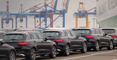 Europe stocks close lower as Trump confirms auto tariffs; Jeep-maker Stellantis down 4%