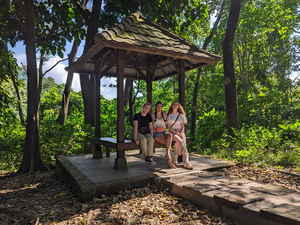 Travellers in Ubud monkey forest